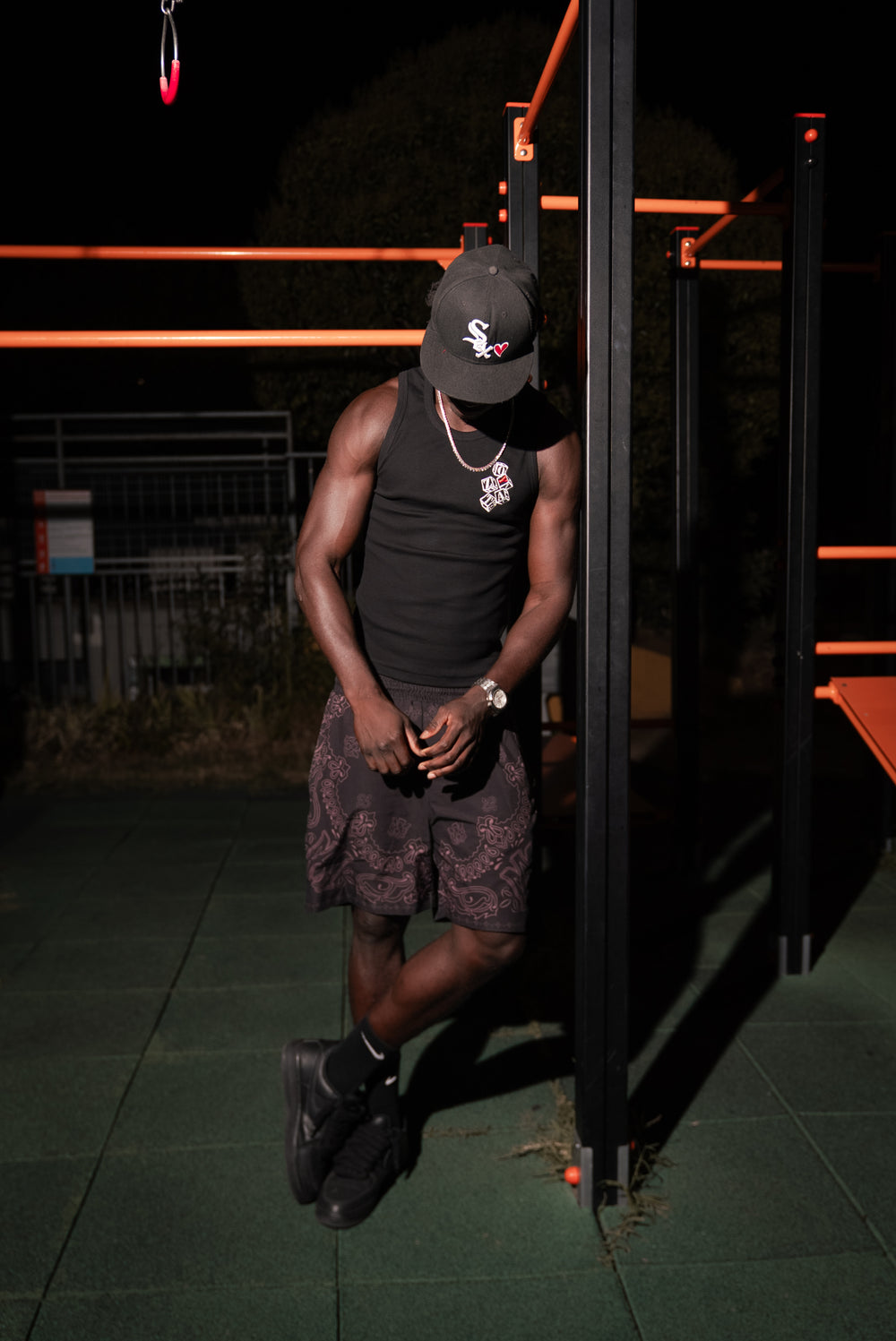 BET ON YOURSELF TANK BLACK